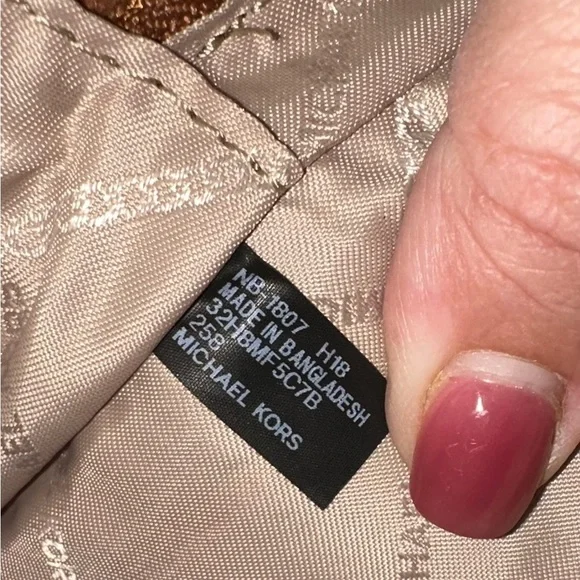 Michael Kors Jet Set Large East West Crossbody Bag Metallic Gold Signature NWT - Picture 13 of 14